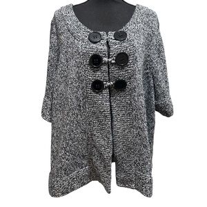 Needleworks‎ By Avenue Design Cardigan Sweater Sz 26/28 Gray & Black Big Buttons